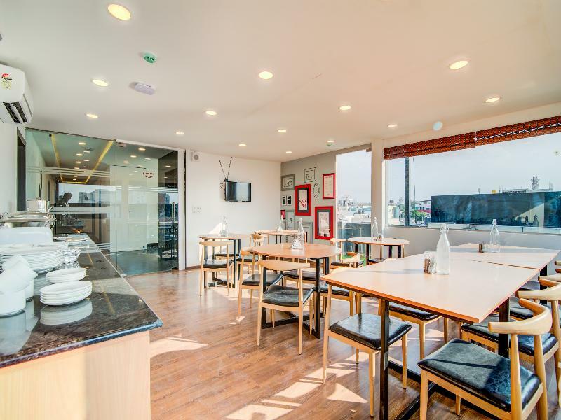 Oyo Townhouse 104 Koramangala Maharaja Signal Hotell Bangalore Exteriör bild